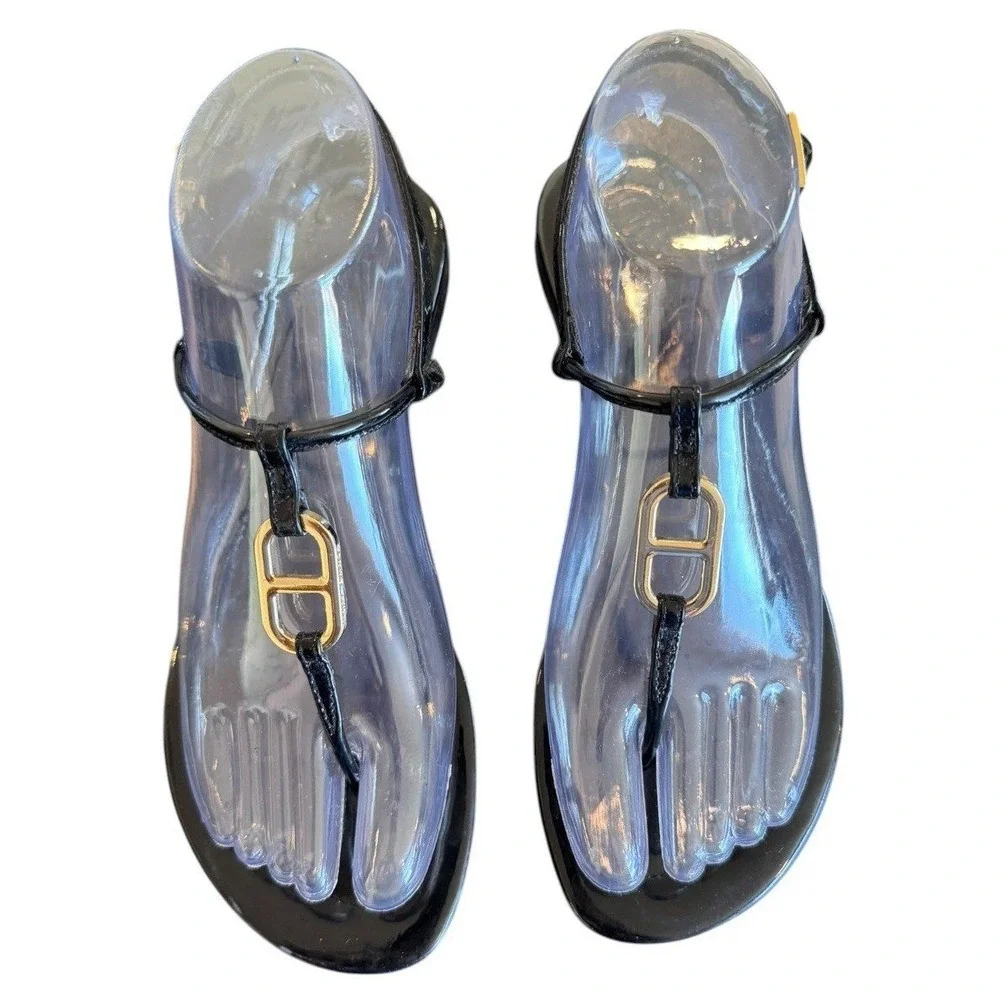 Tory Burch Womens Patent Sandals 7M Black T‎ Strap Thong Gold Link Minimalist